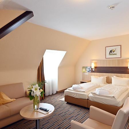 Kurpark-Hotel บาดเดือร์คไฮม์ ภายนอก รูปภาพ