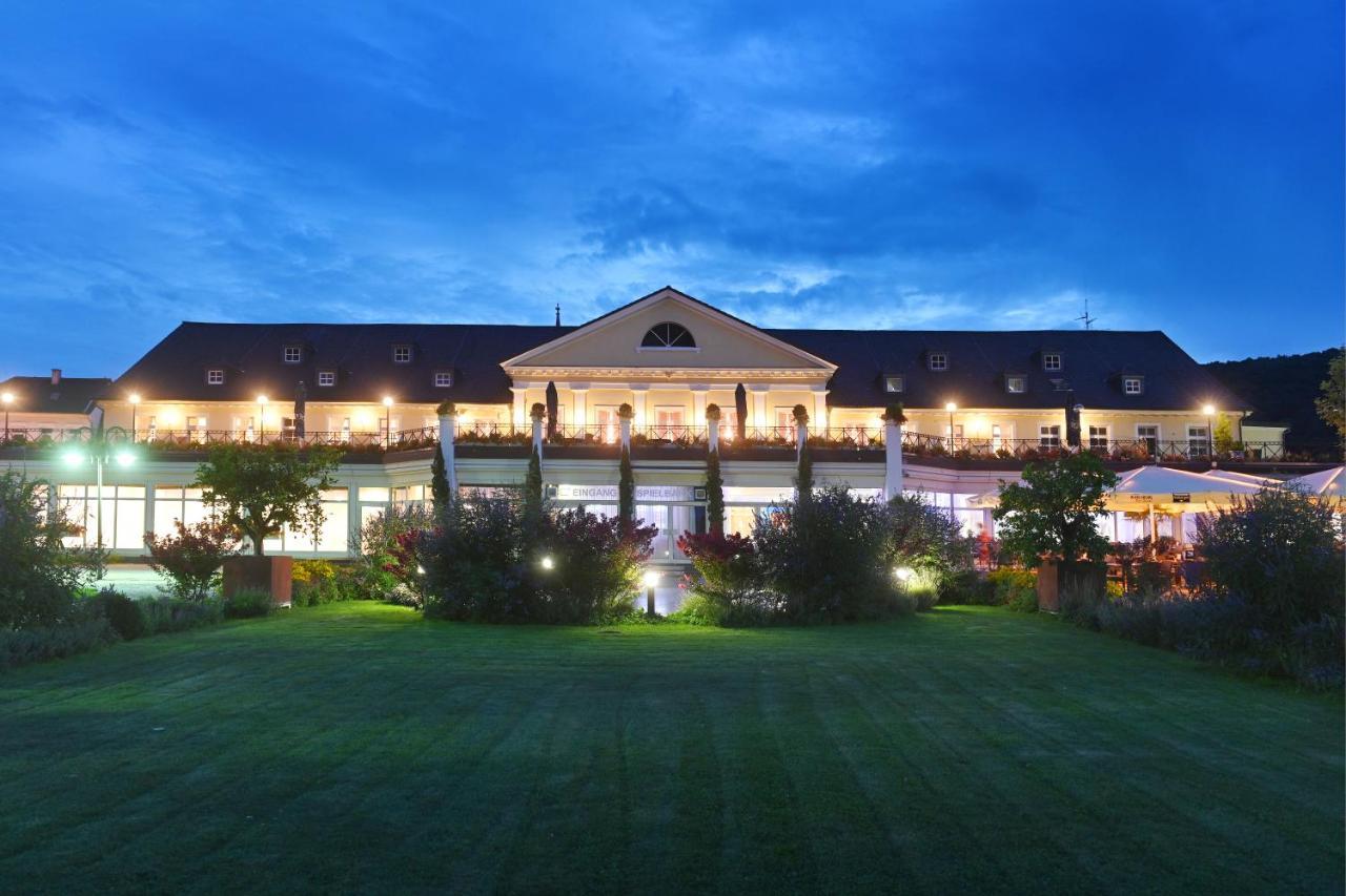 Kurpark-Hotel บาดเดือร์คไฮม์ ภายนอก รูปภาพ